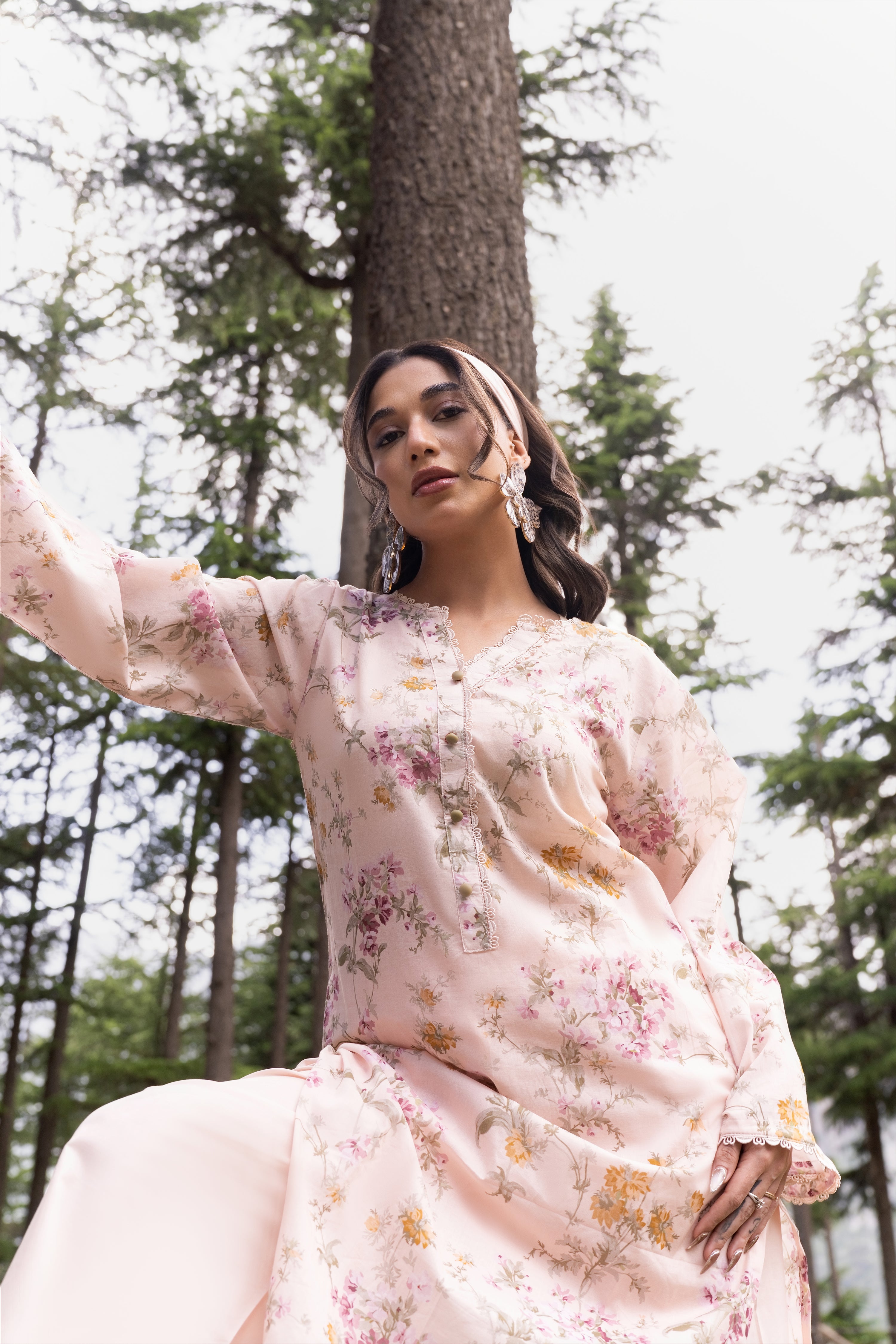 Naaze Gul-10